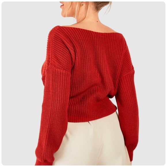 BooHoo Just A Little Twisted Sweater - Picture 2 of 5